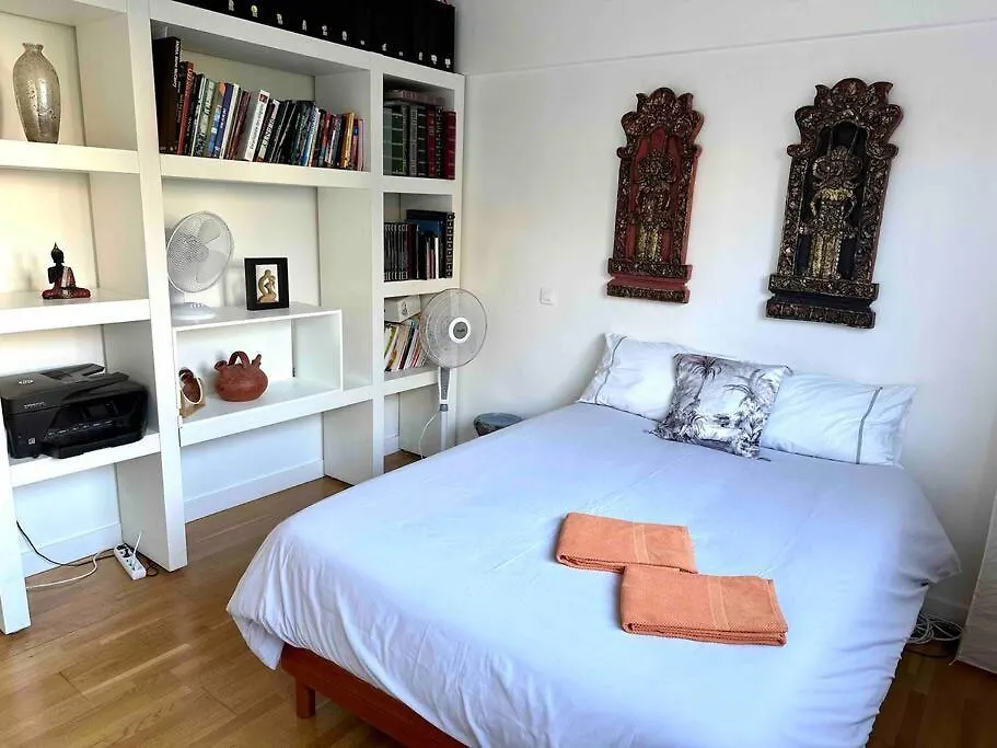 Bed & Breakfast Private Bedroom 2 Near Eiffel Tower, Saint Germain *